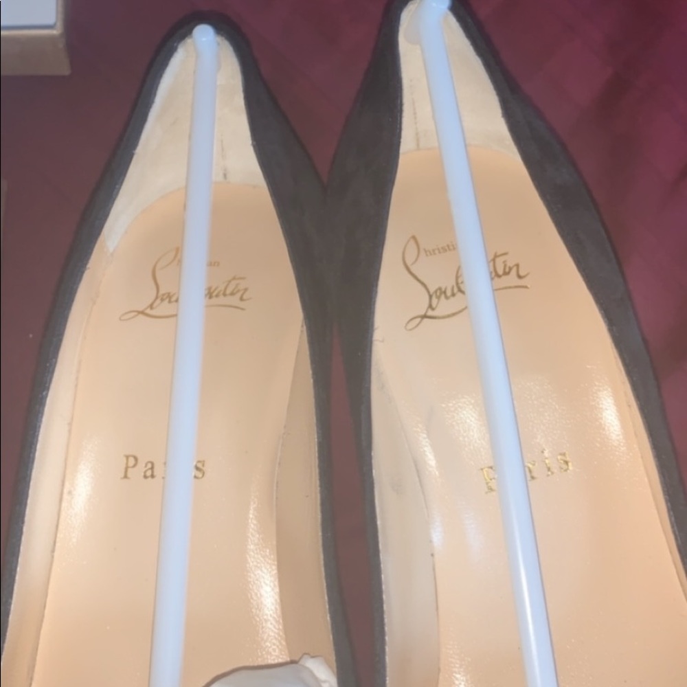 Red bottoms - Picture 2 of 2